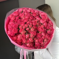 Букет из "11 пионовидных кустовых роз" (марбл) 